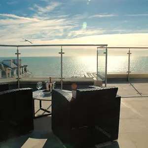 Airhost's Brighton's Diamond Escape With Sea Views Brighton